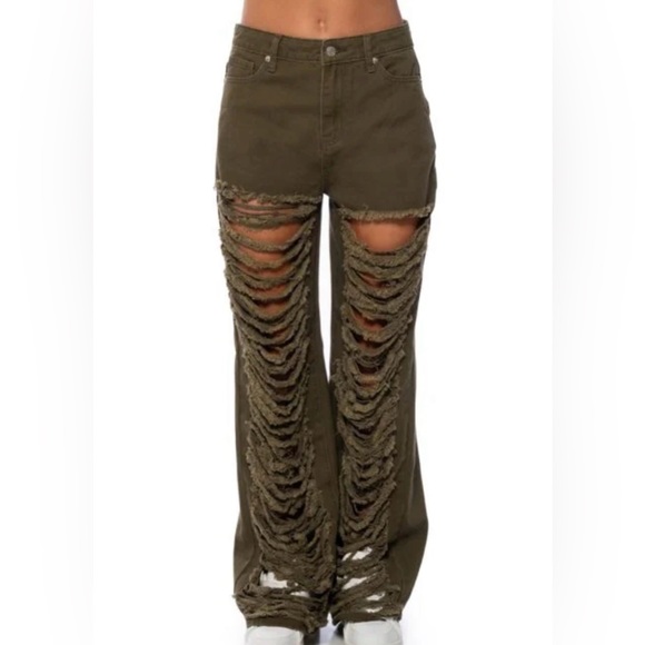 Calculated Moves Wide Leg Distressed Jean - Picture 1 of 5